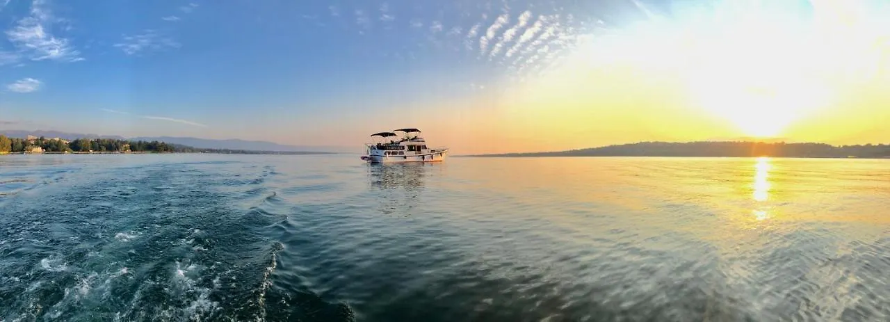 Homeboat-Bateau Hotel Γενεύη Πλωτό κατάλυμα